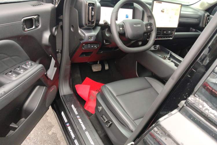 Used Haval Raptor New Energy 2026 Model Hi4 150 Pro Interior 3