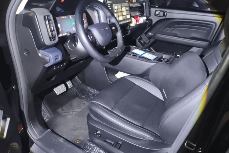 Used Haval Raptor New Energy 2026 Model Hi4 200 Ultra Left Front Seat
