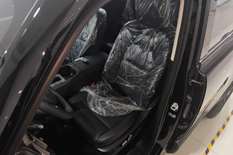 Used Haval Raptor New Energy 2026 Model Hi4 200 Ultra Left Front Seat