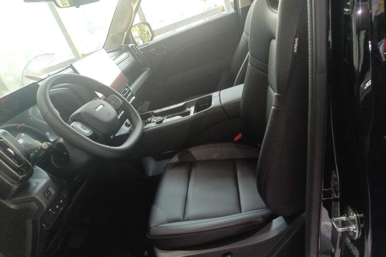 Used Haval Raptor New Energy 2026 Model Hi4 105 Pro Left Front Seat