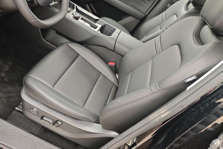 Used Haval Raptor New Energy 2026 Model Hi4 105 Pro Left Front Seat