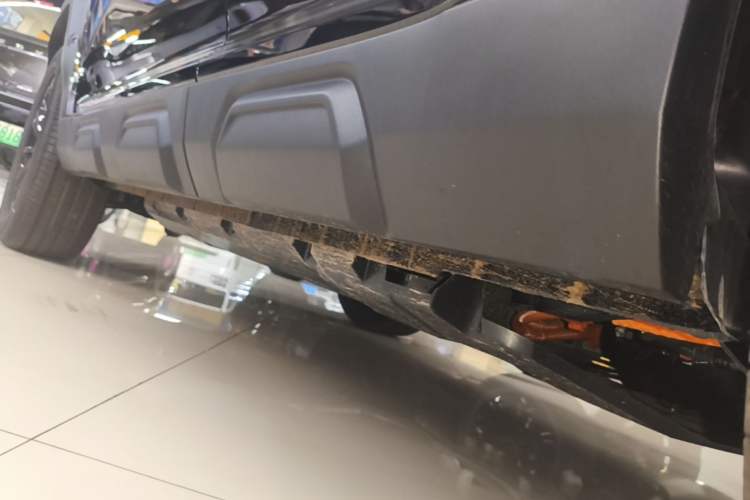 Used Haval Raptor New Energy 2026 Model Hi4 150 Pro Left Side Sill