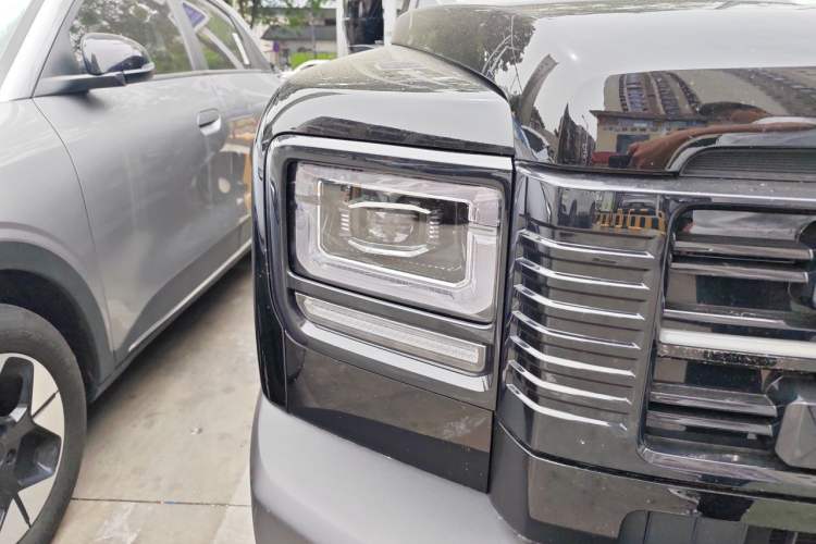 Used Haval Raptor New Energy 2026 Model Hi4 105 Pro Right Front Headlight