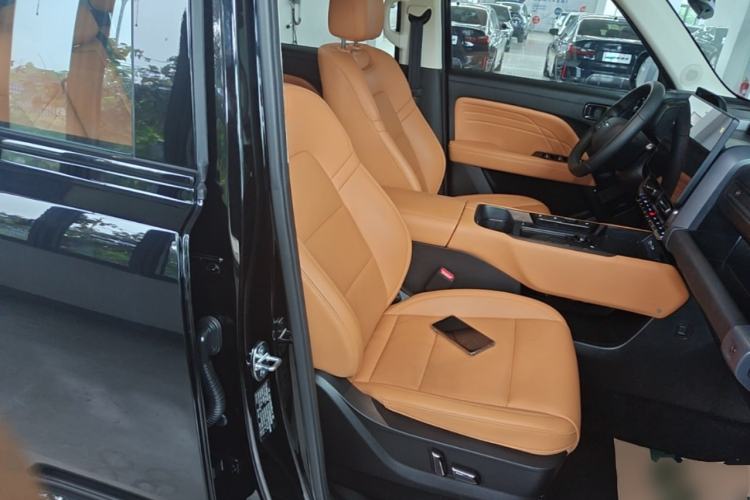Used Haval Raptor New Energy 2026 Model Hi4 105 Pro Right Front Seat
