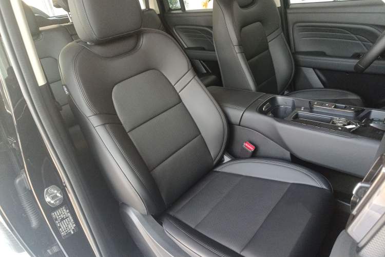 Used Haval Raptor New Energy 2026 Model Hi4 105 Pro Right Front Seat