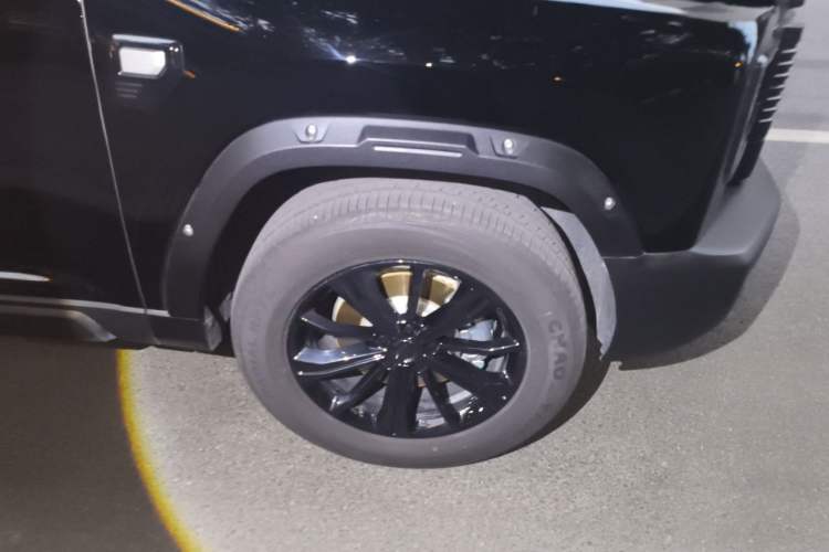 Used Haval Raptor New Energy 2026 Model Hi4 200 Ultra Right Front Wheel Hub