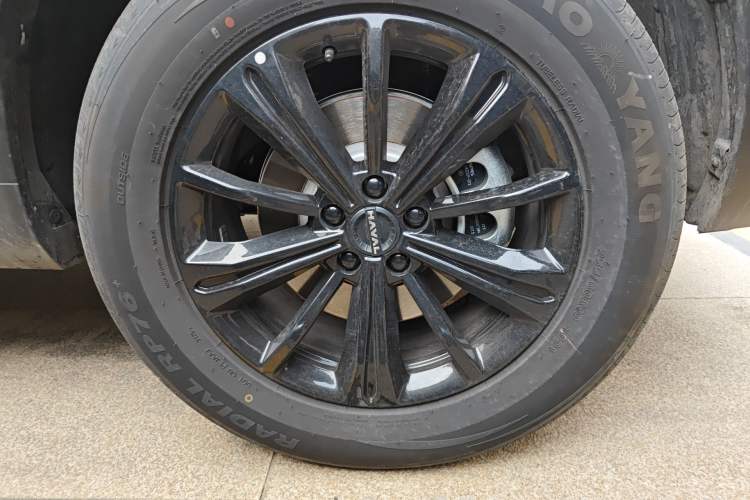 Used Haval Raptor New Energy 2026 Model Hi4 105 Pro Right Front Wheel Hub