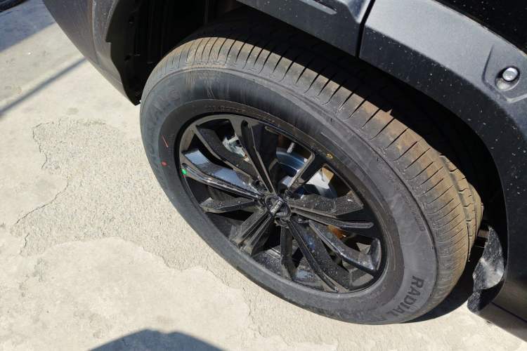 Used Haval Raptor New Energy 2026 Model Hi4 150 Pro Right Rear Wheel Hub