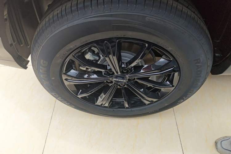 Used Haval Raptor New Energy 2026 Model Hi4 200 Ultra Right Rear Wheel Hub