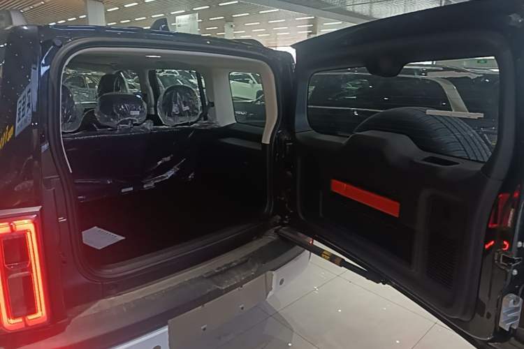Used Haval Raptor New Energy 2026 Model Hi4 150 Ultra Flagship Edition Trunk