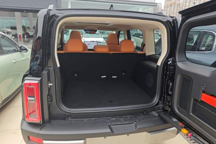 Used Haval Raptor New Energy 2026 Model Hi4 200 Ultra Trunk