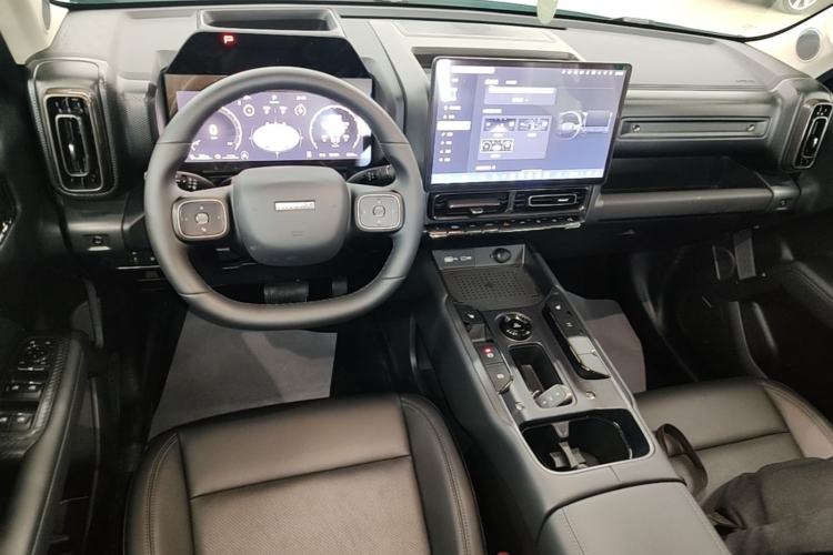 Used Haval Raptor New Energy 2026 Model Hi4 200 Ultra Flagship Edition Center Console
