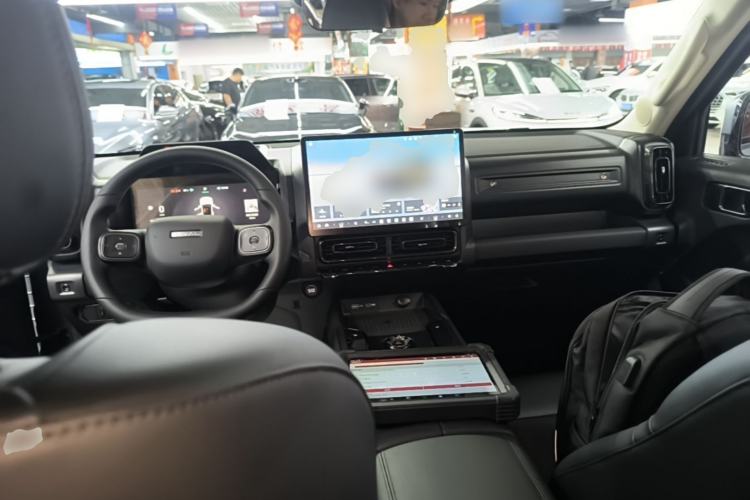 Used Haval Raptor New Energy 2026 Model Hi4 105 Pro Center Console
