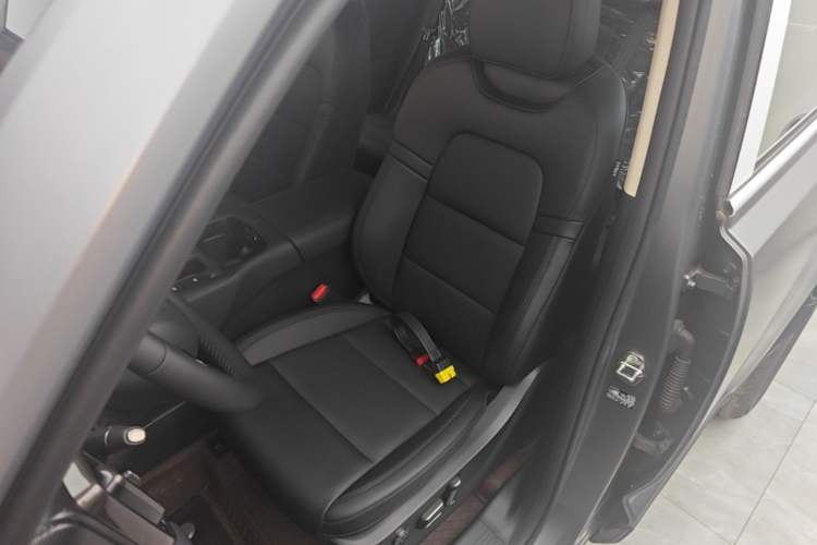 Used Haval Raptor New Energy 2026 Model Hi4 150 Pro Left Front Seat