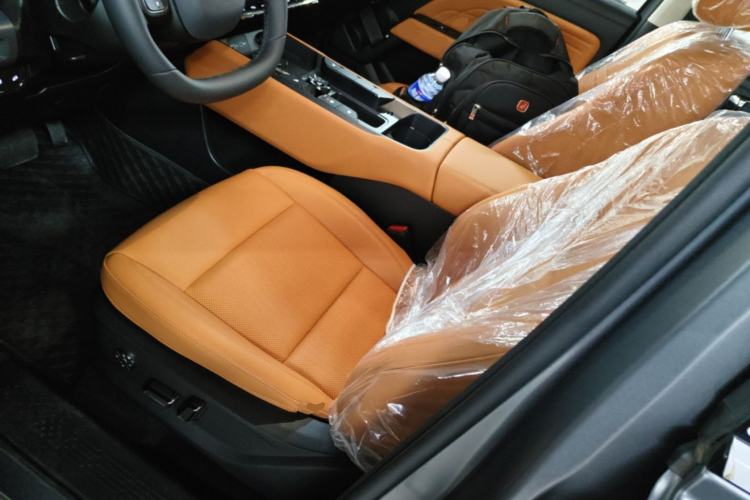 Used Haval Raptor New Energy 2026 Model Hi4 150 Pro Left Front Seat