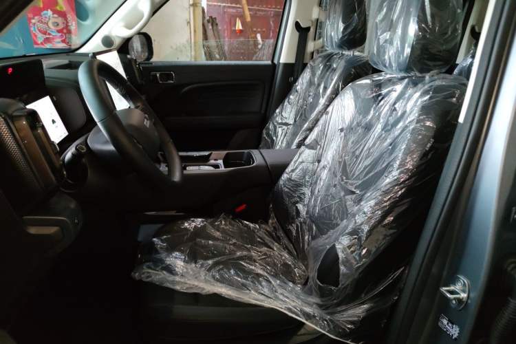 Used Haval Raptor New Energy 2026 Model Hi4 200 Ultra Left Front Seat