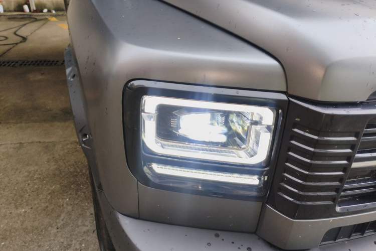 Used Haval Raptor New Energy 2026 Model Hi4 105 Pro Right Front Headlight