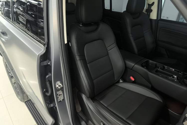 Used Haval Raptor New Energy 2026 Model Hi4 200 Ultra Right Front Seat