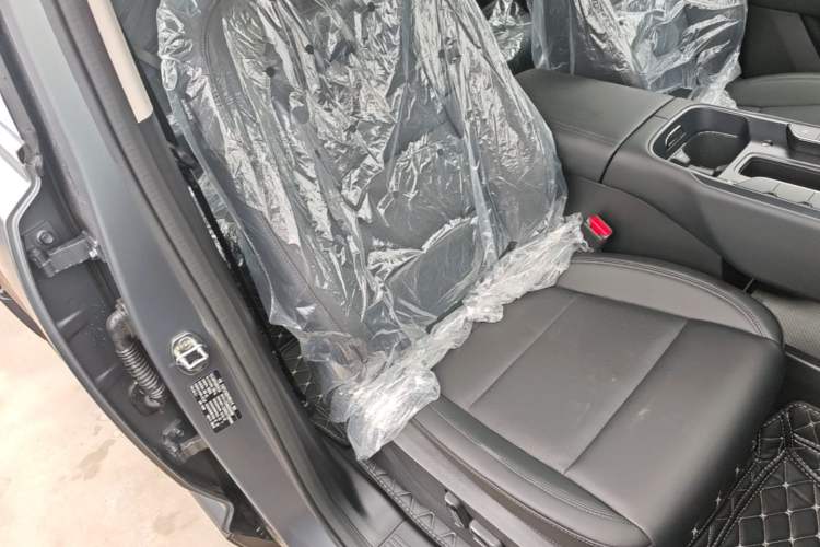 Used Haval Raptor New Energy 2026 Model Hi4 150 Pro Right Front Seat