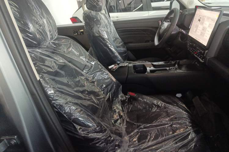 Used Haval Raptor New Energy 2026 Model Hi4 105 Pro Right Front Seat