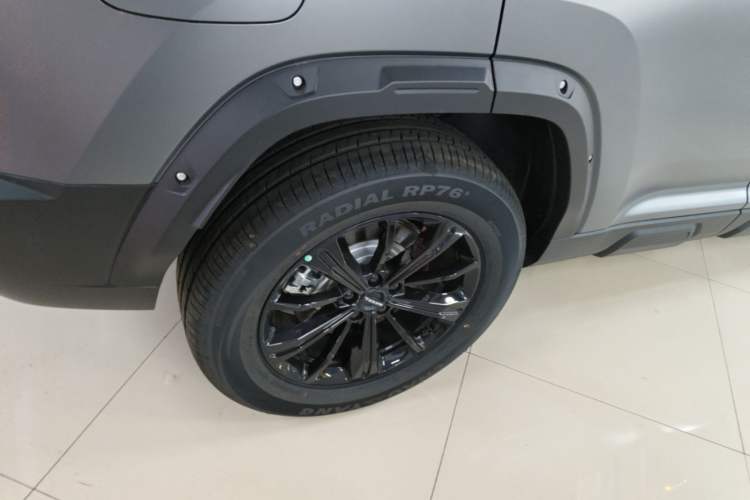 Used Haval Raptor New Energy 2026 Model Hi4 150 Pro Right Rear Wheel Hub