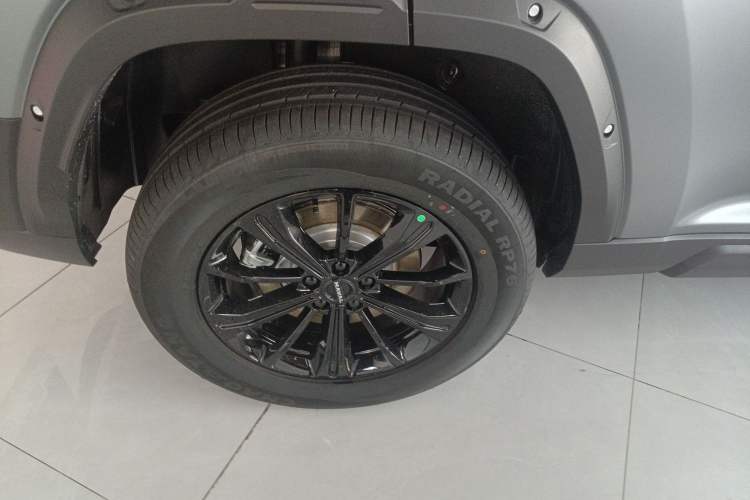 Used Haval Raptor New Energy 2026 Model Hi4 105 Pro Right Rear Wheel Hub