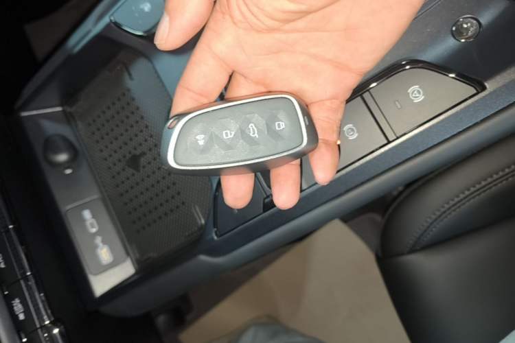 Used Haval Raptor New Energy 2026 Model Hi4 200 Ultra Vehicle Key
