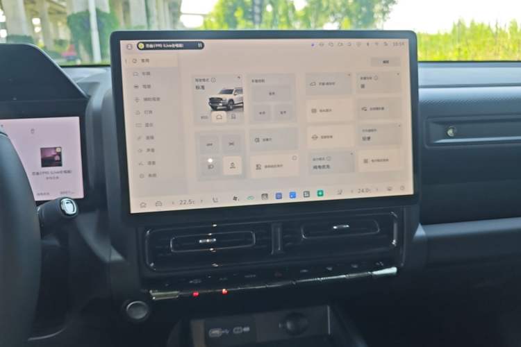 Used Haval Raptor New Energy 2026 Model Hi4 200 Ultra Flagship Edition Audio And AC Panel