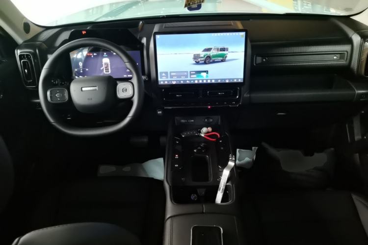 Used Haval Raptor New Energy 2026 Model Hi4 200 Ultra Flagship Edition Center Console