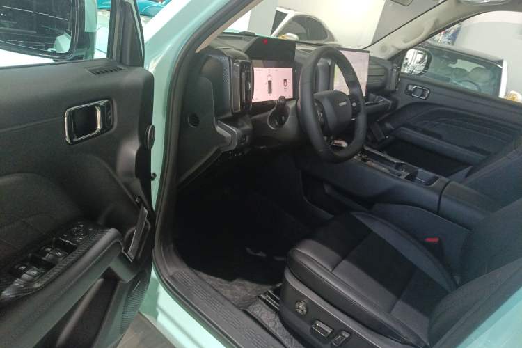 Used Haval Raptor New Energy 2026 Model Hi4 105 Pro Driver Seat
