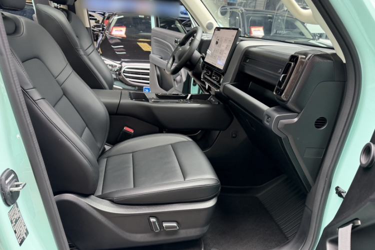 Used Haval Raptor New Energy 2026 Model Hi4 200 Ultra Right Front Seat