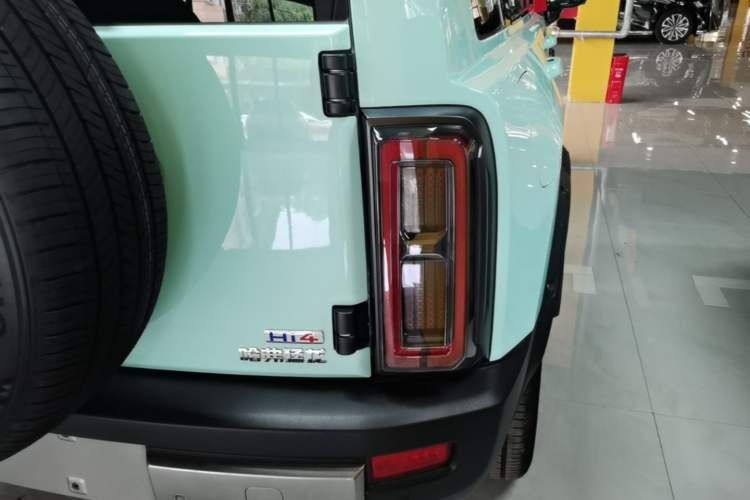 Used Haval Raptor New Energy 2026 Model Hi4 200 Ultra Flagship Edition Right Rear Taillight