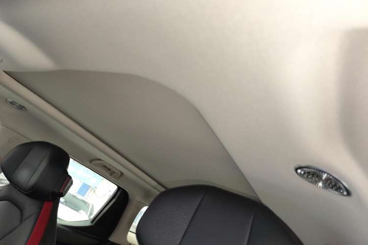 Used Haval X DOG 2022 1.5T DCT Two-Wheel Drive Trendy Edition Headliner