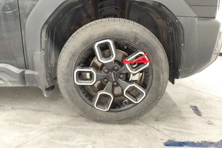 Used Haval X DOG 2022 1.5T DCT Two-Wheel Drive Trendy Edition Left Front Wheel Hub