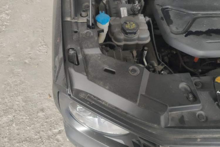 Used Haval X DOG 2022 1.5T DCT Two-Wheel Drive Trendy Sound Edition Engine Bay Right