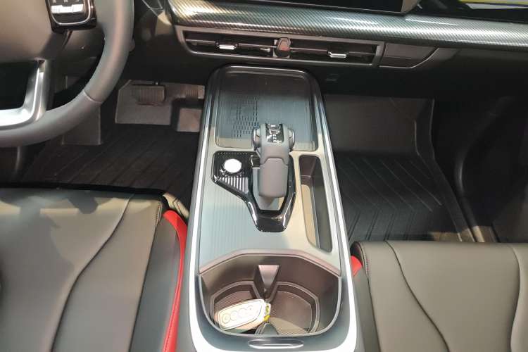 Used Haval X DOG 2022 1.5T DCT Two-Wheel Drive Trendy Edition Gear Lever