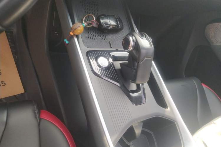 Used Haval X DOG 2022 1.5T DCT Two-Wheel Drive Trendy Edition Gear Lever