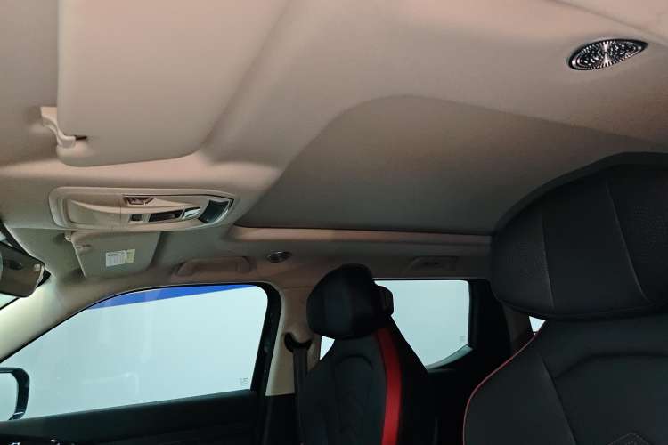 Used Haval X DOG 2022 1.5T DCT Two-Wheel Drive Trendy Edition Headliner