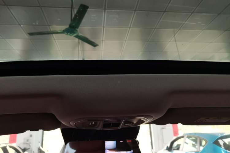 Used Haval X DOG 2022 1.5T DCT Two-Wheel Drive Trendy Edition Headliner