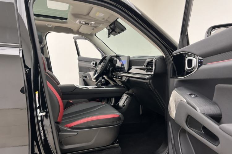 Used Haval X DOG 2022 1.5T DCT Two-Wheel Drive Trendy Sound Edition Interior 4