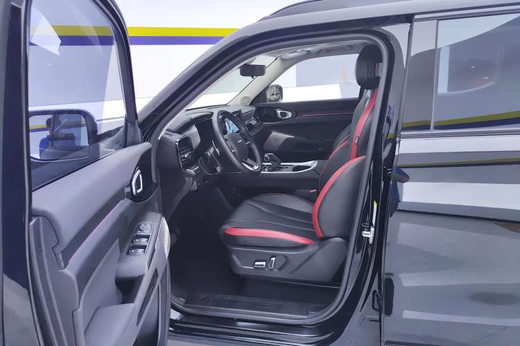 Used Haval X DOG 2022 1.5T DCT Two-Wheel Drive Trendy Edition Left Front Seat