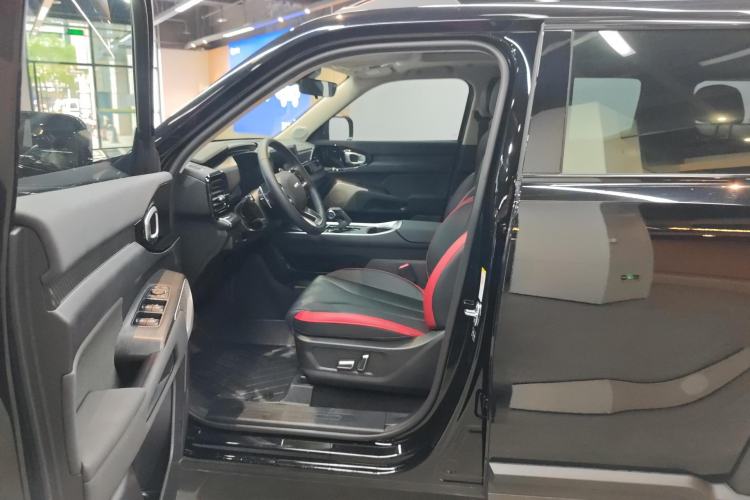 Used Haval X DOG 2022 1.5T DCT Two-Wheel Drive Trendy Edition Left Front Seat