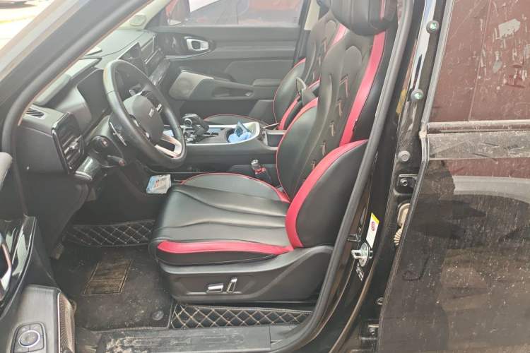 Used Haval X DOG 2022 1.5T DCT Two-Wheel Drive Trendy Edition Left Front Seat