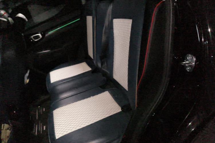 Used Haval X DOG 2022 1.5T DCT Two-Wheel Drive Trendy Edition Left Rear Seat