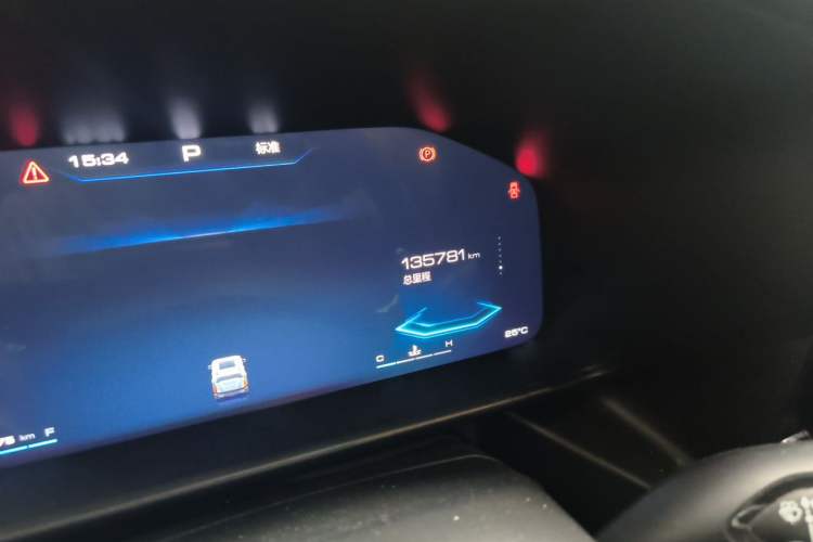 Used Haval X DOG 2022 1.5T DCT Two-Wheel Drive Trendy Edition Odometer Close Up