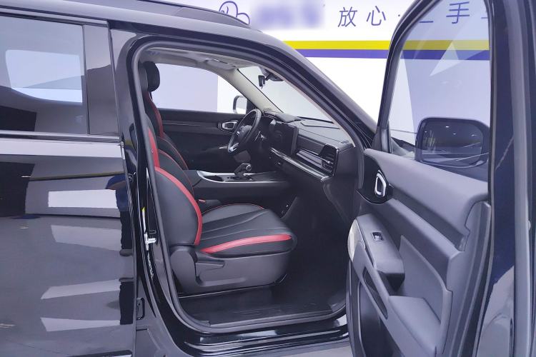 Used Haval X DOG 2022 1.5T DCT Two-Wheel Drive Trendy Edition Right Front Seat
