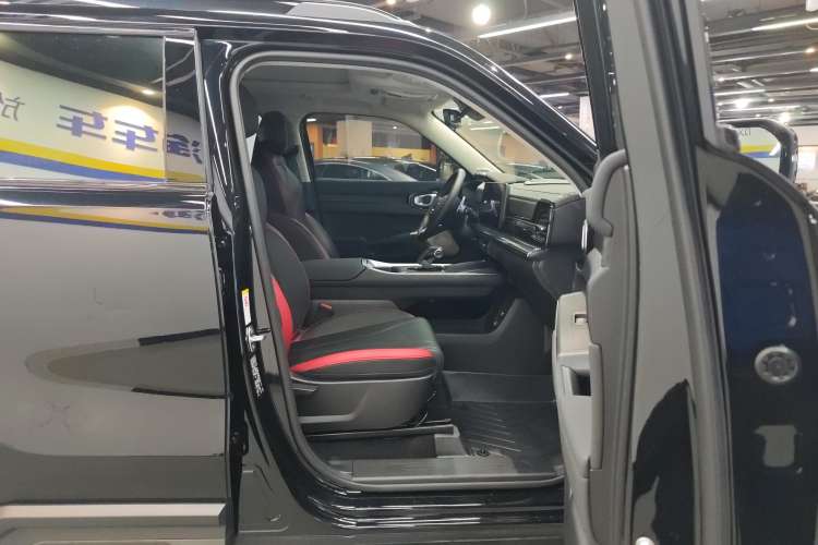 Used Haval X DOG 2022 1.5T DCT Two-Wheel Drive Trendy Edition Right Front Seat