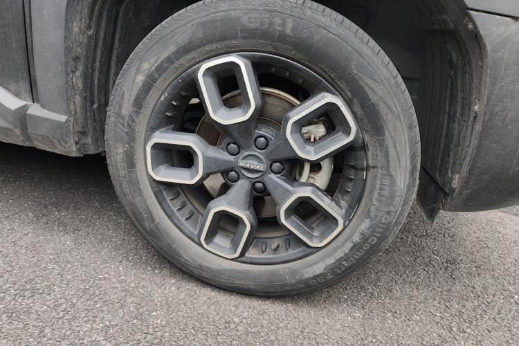 Used Haval X DOG 2022 1.5T DCT Two-Wheel Drive Trendy Edition Right Front Wheel Hub