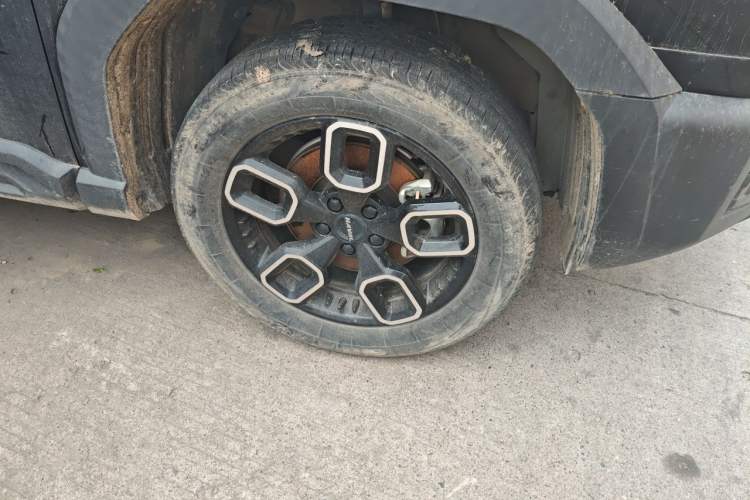 Used Haval X DOG 2022 1.5T DCT Two-Wheel Drive Trendy Edition Right Front Wheel Hub