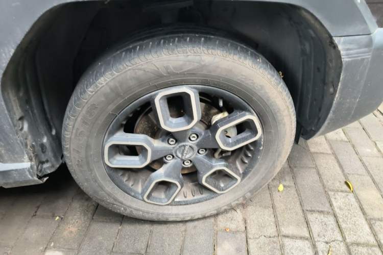 Used Haval X DOG 2022 1.5T DCT Two-Wheel Drive Trendy Edition Right Front Wheel Hub